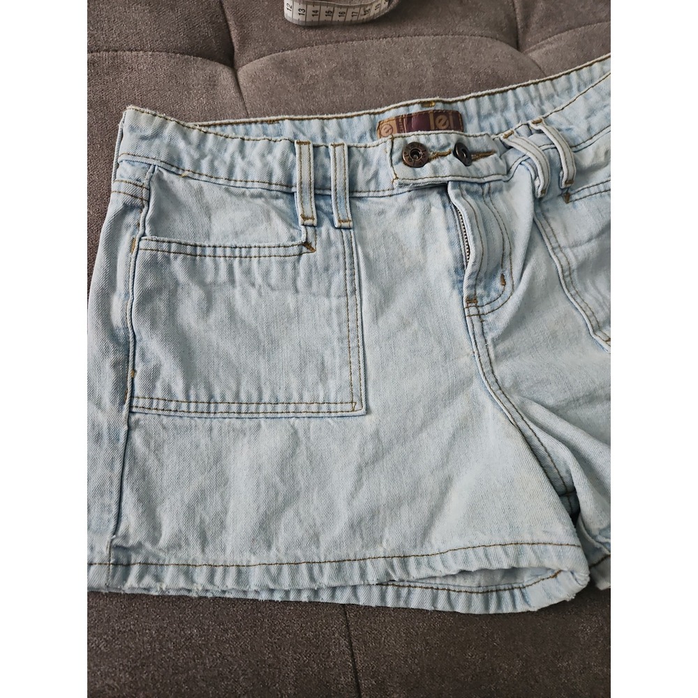 Vintage L.E.I. Low Rise Denim Shorts - Light Wash Y2K - Size 11 - Picture 7 of 12